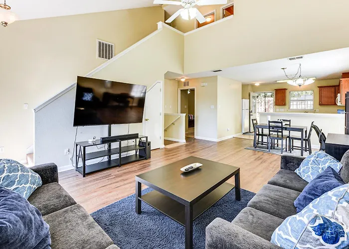 4 Mi To Fsu: Pet-friendly Townhome Сasa de vacaciones Tallahassee