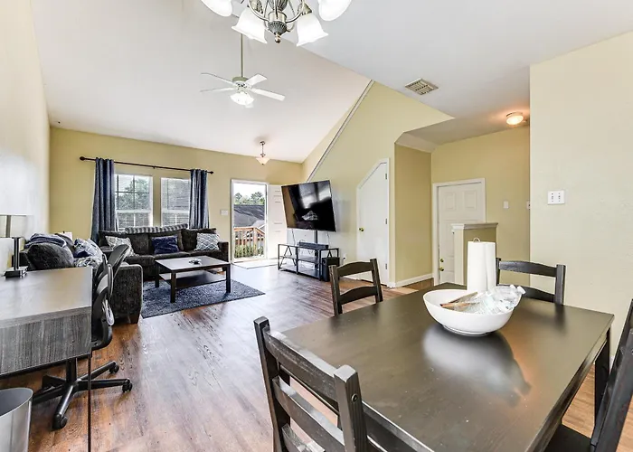 4 Mi To Fsu: Pet-friendly Townhome