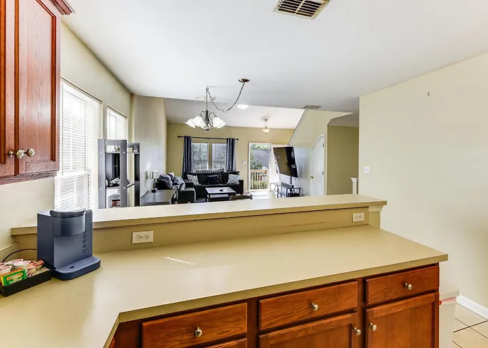4 Mi To Fsu: Pet-friendly Townhome Сasa de vacaciones Tallahassee