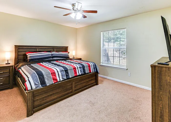 4 Mi To Fsu: Pet-friendly Townhome