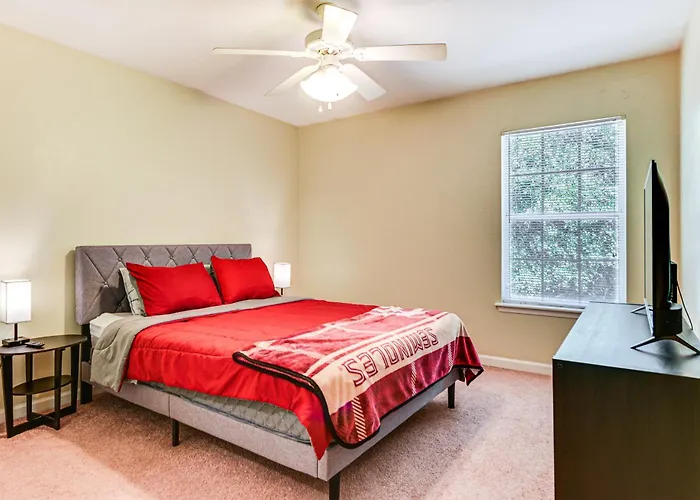 4 Mi To Fsu: Pet-friendly Townhome *