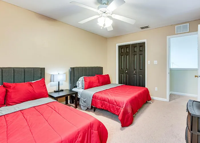 4 Mi To Fsu: Pet-friendly Townhome Сasa de vacaciones Tallahassee